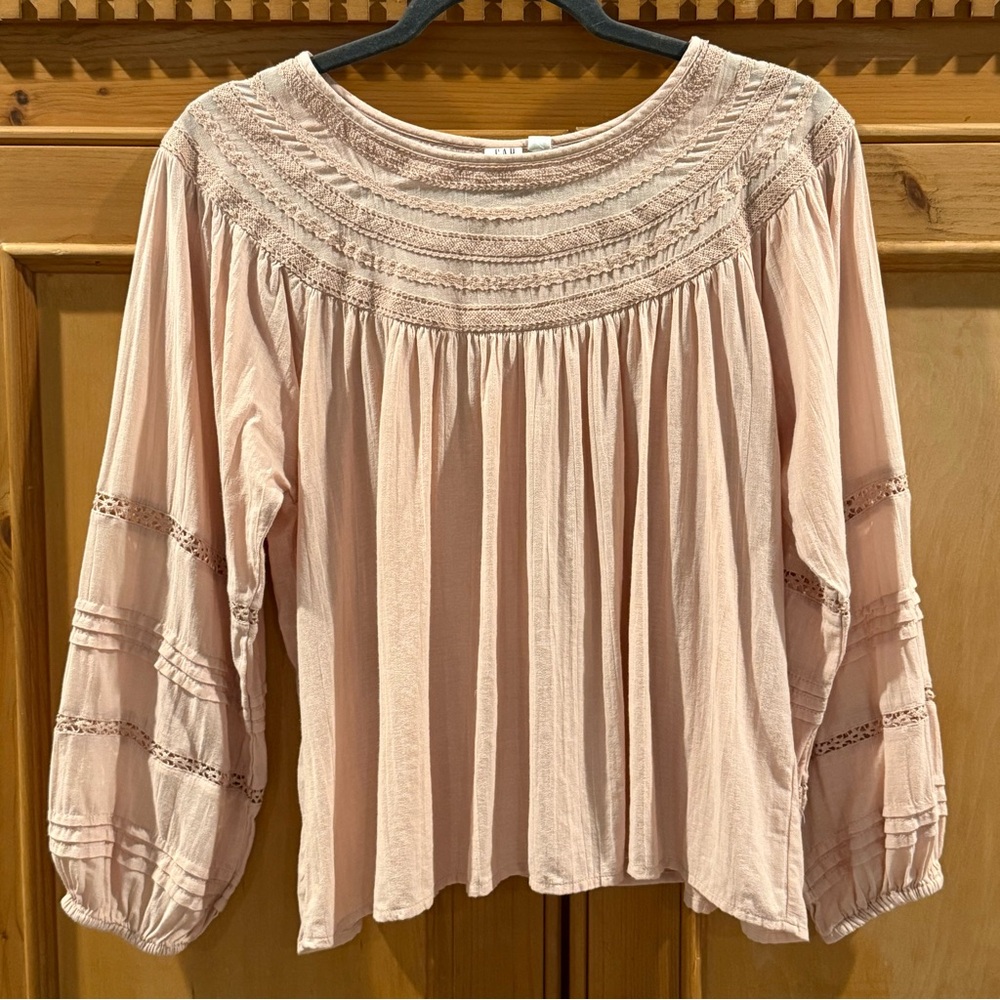 GAP Women's Blush Lace Trim Blouse
 (Size Medium)